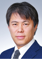 小谷 賢
